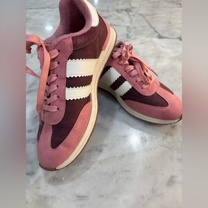 Adorable Dolce Vita shoes!